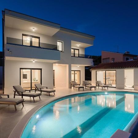 Villa Cascada Muntić Εξωτερικό φωτογραφία