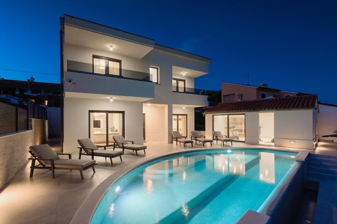 Villa Cascada Muntić Εξωτερικό φωτογραφία